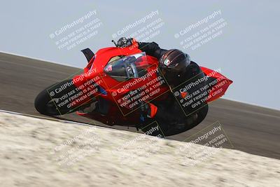 media/Nov-02-2025-Lets Ride (Sun) [[f7a3caa734]]/B Group/1120am (Turn 2 Inside)/